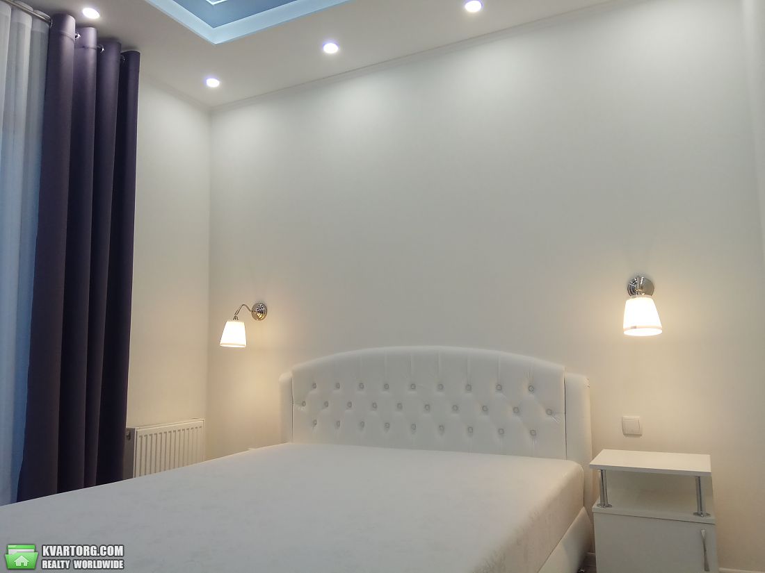 Rent out 2-room apartment. Киев, Луценко — photo 3