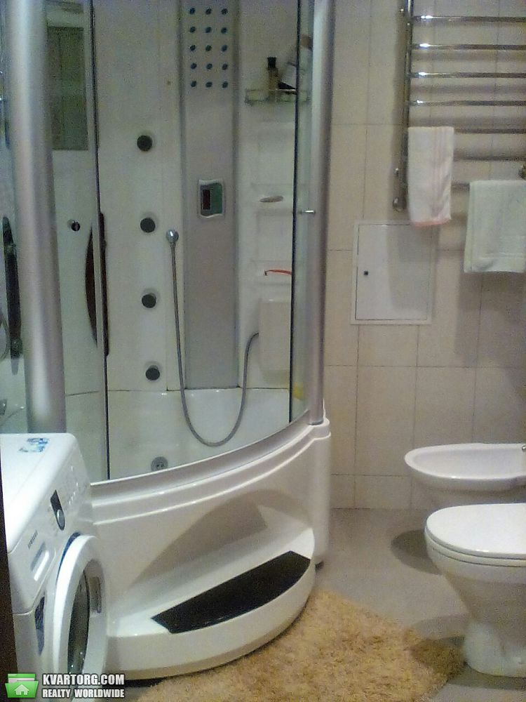 Rent out 2-room apartment. Киев,  Верховного Совета бул — photo 2