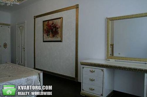 Sell 3-room apartment. Киев,  Драгомирова — photo 1
