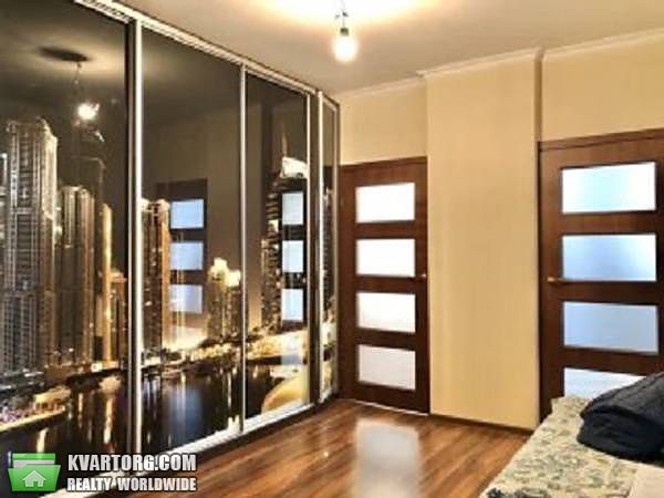 Sell 3-room apartment. Киев,  Дегтяренко — photo 1