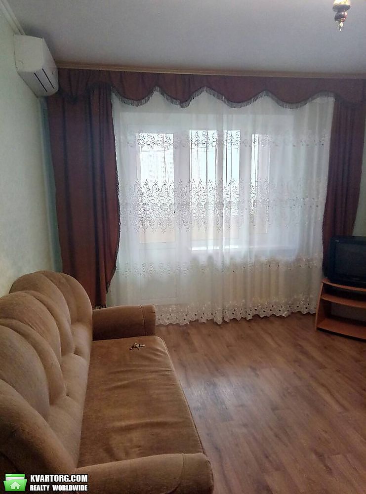 Rent out 1-room apartment. Киев, Бальзака — photo 1