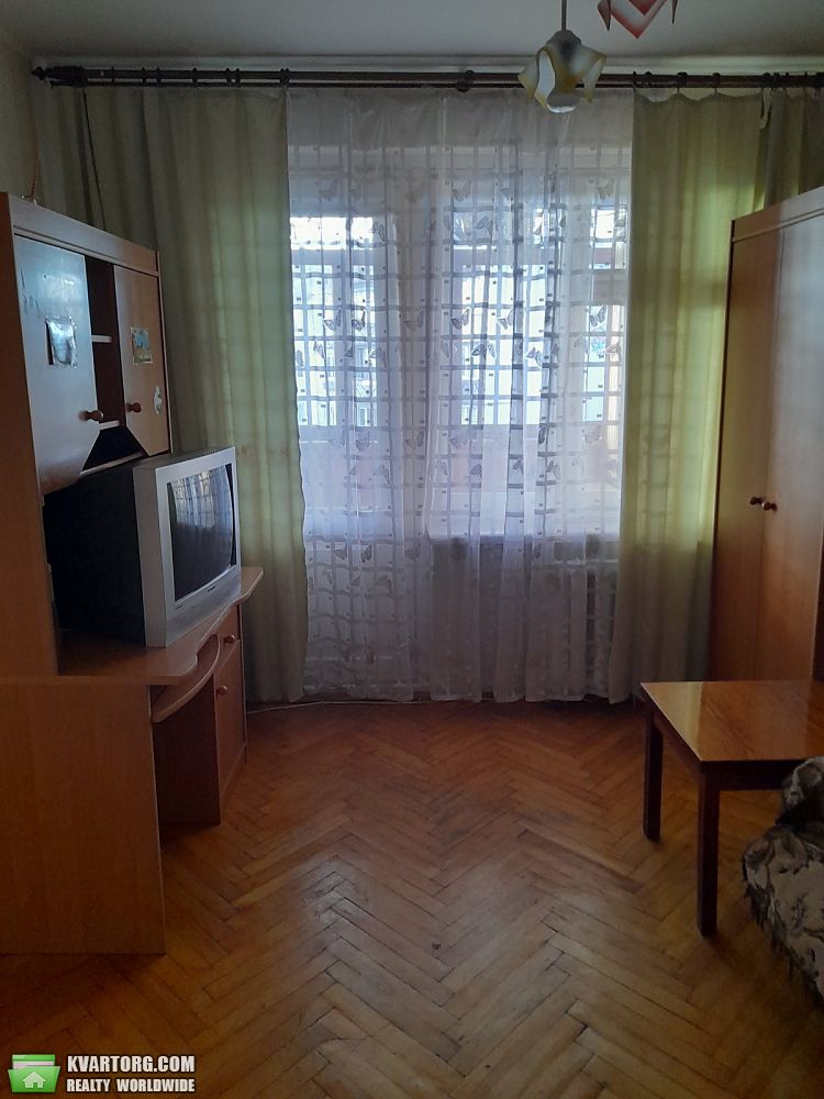 Rent out 2-room apartment. Киев,  Бойченко — photo 3