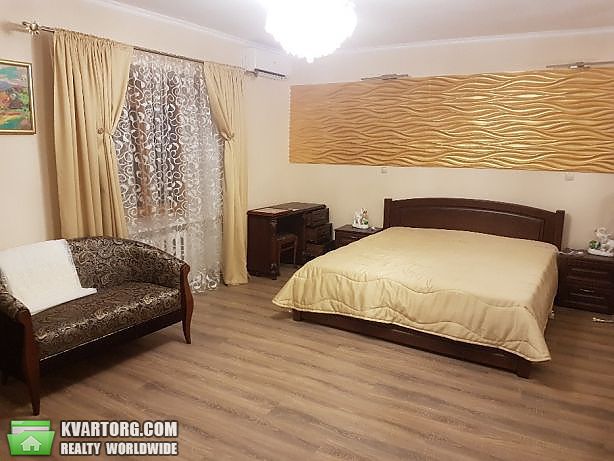 Rent out 3-room apartment. Киев, Герое Сталинграда — photo 3