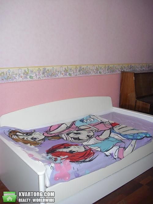 Rent out 3-room apartment. Киев,  Лысенко — photo 8