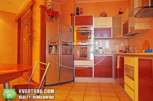 Rent out 3-room apartment. Киев, Леси Украинки бул — photo 4