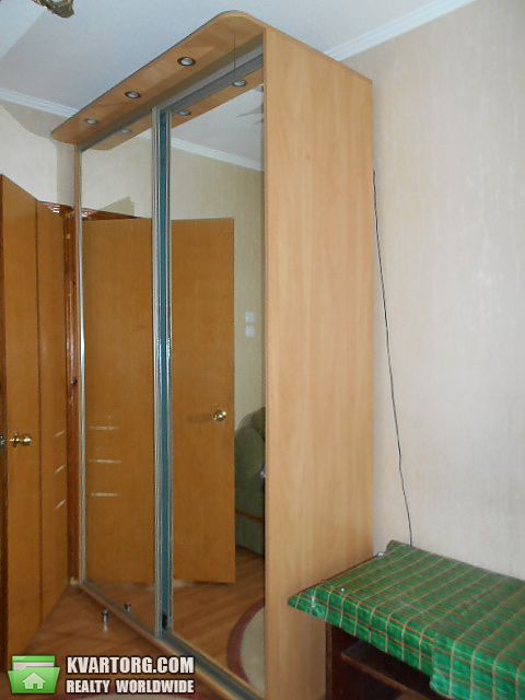 Rent out 2-room apartment. Киев,  Лисковская — photo 8