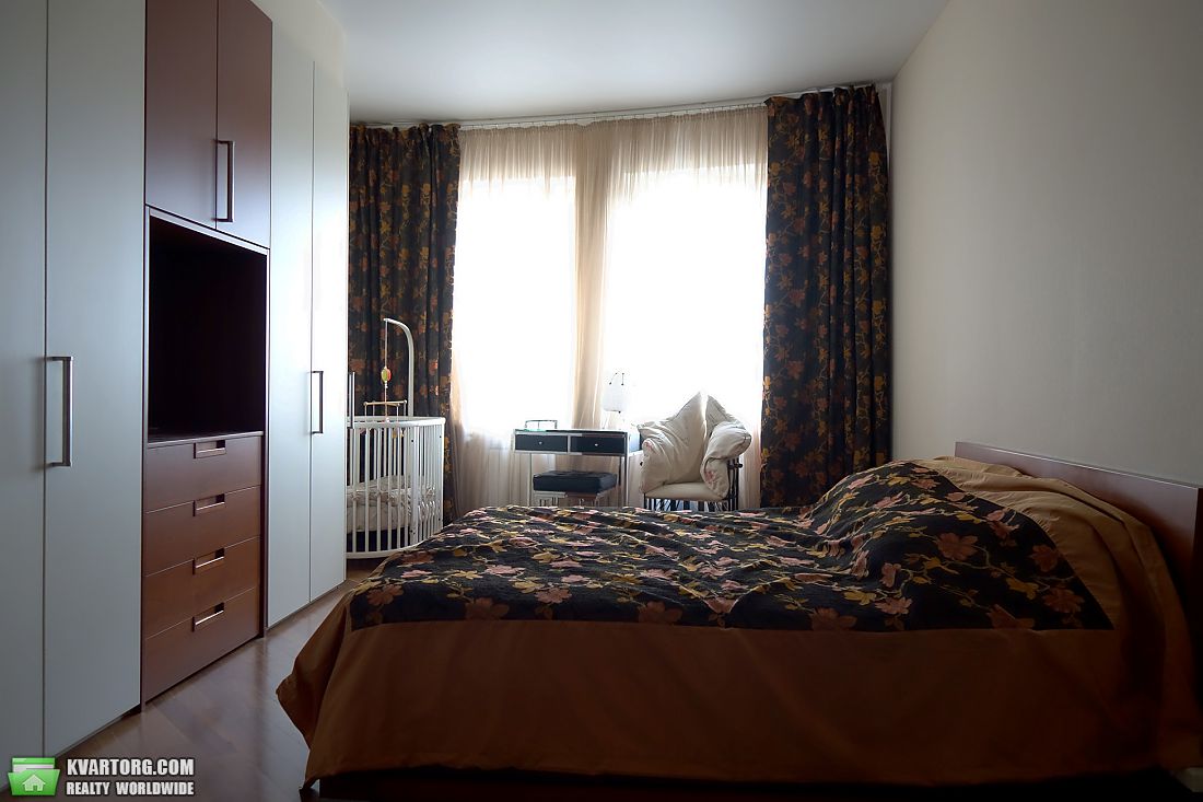 Rent out 3-room apartment. Киев,  Дмитриевская — photo 4