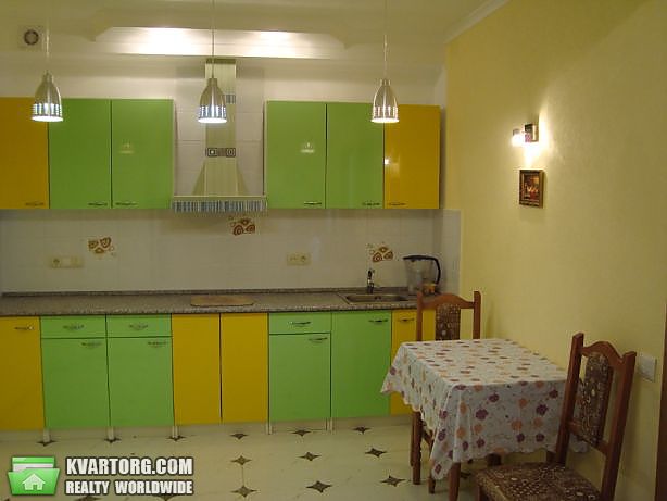 Rent out 2-room apartment. Киев,  Борщаговская — photo 2