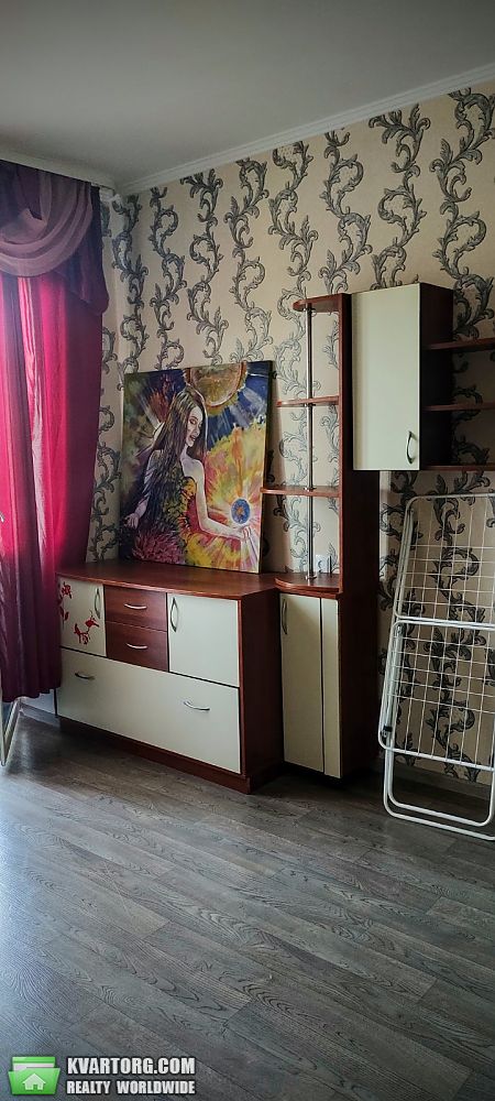 Rent out 1-room apartment. Киев,  Набережно-Луговая — photo 3