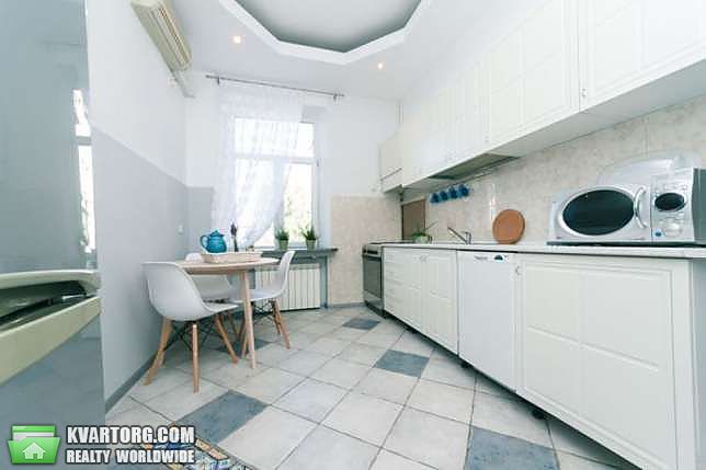 Rent out 3-room apartment. Киев,  Лютеранская — photo 8