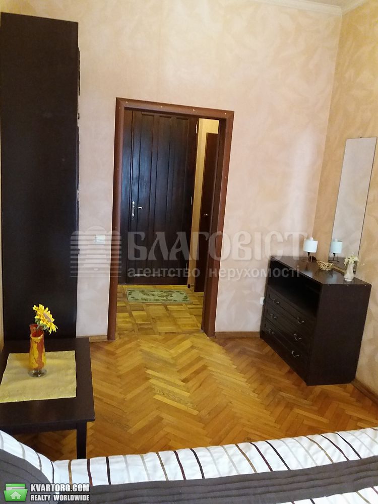 Rent out 2-room apartment. Киев,  Немировича-Данченко — photo 8