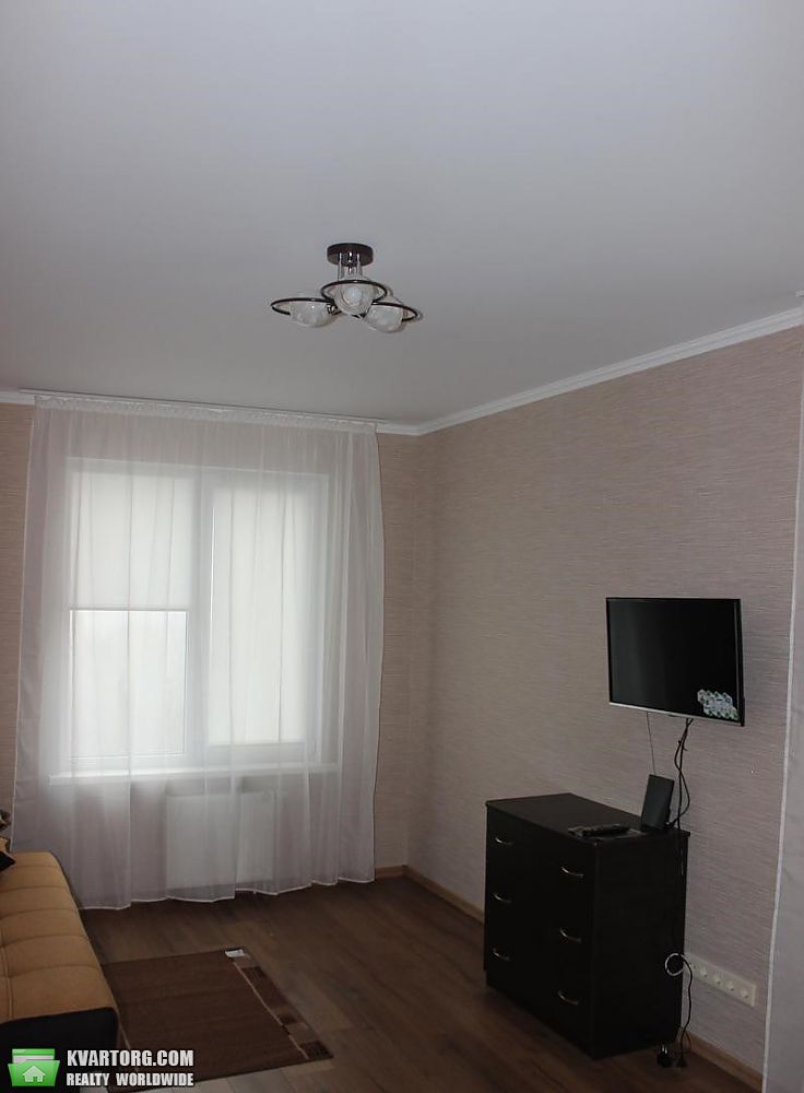 Rent out 2-room apartment. Киев,  Клавдиевская — photo 5