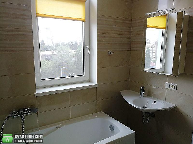 Rent out 2-room apartment. Киев,  Богдановская — photo 5