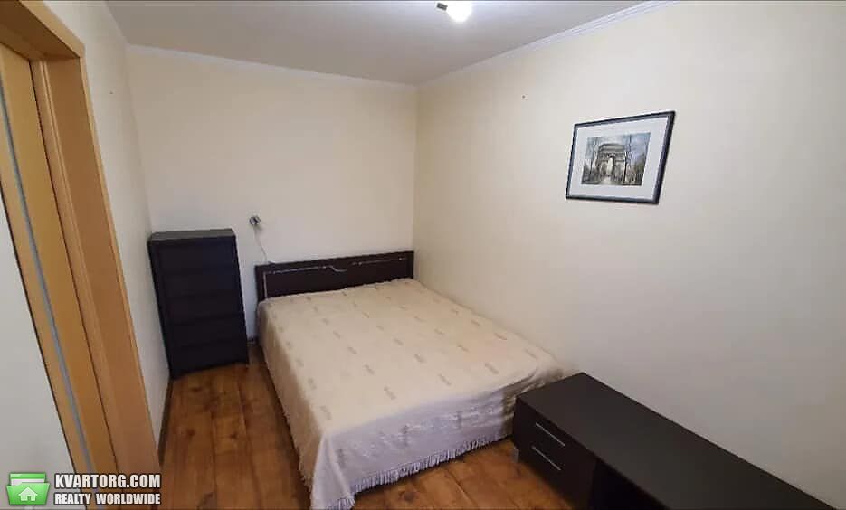 Rent out 3-room apartment. Киев,  Бойченко — photo 1