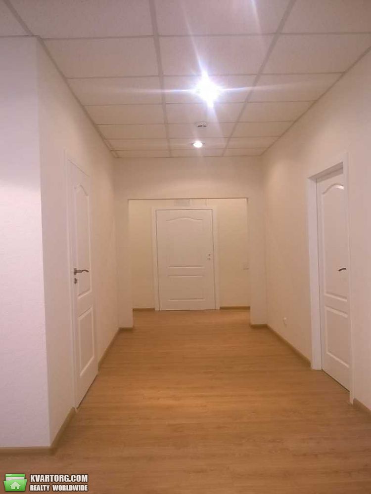 Rent out office. Киев, Предславин — photo 1