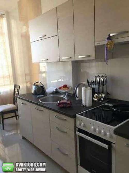 Sell 1-room apartment. Киев,  Жилянская — photo 4