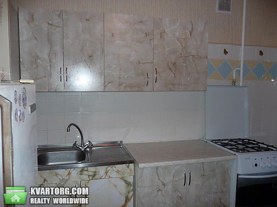 Rent out 3-room apartment. Киев,  Печенежская — photo 5