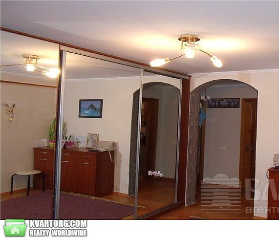 Sell 3-room apartment. Киев, Святошинская пл — photo 2