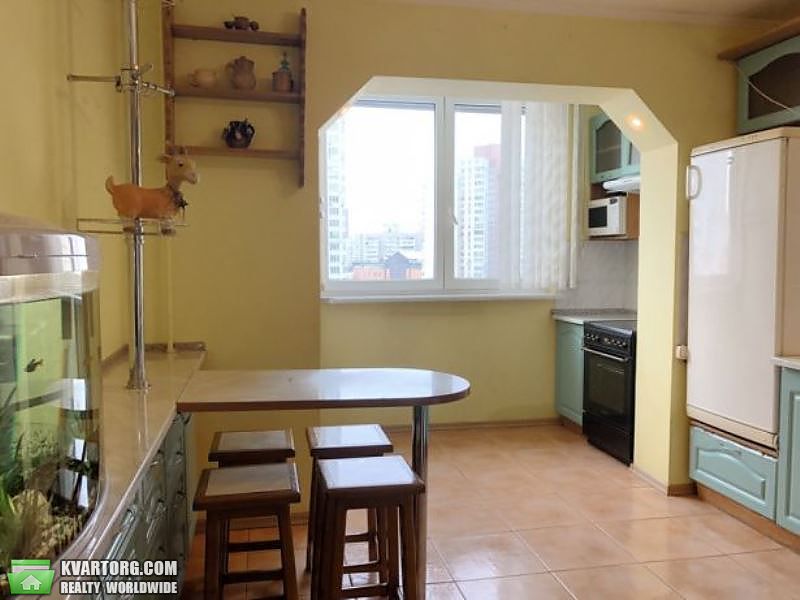 Sell 2-room apartment. Киев,  Харьковское шоссе — photo 2