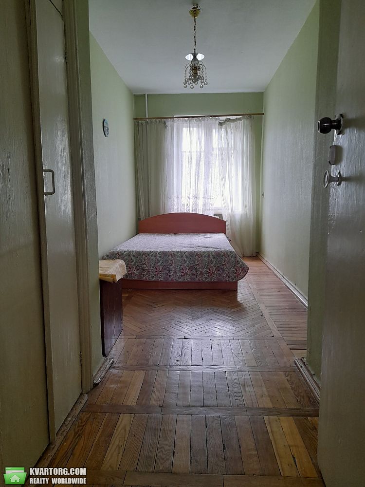 Rent out 2-room apartment. Киев,  Минина — photo 1