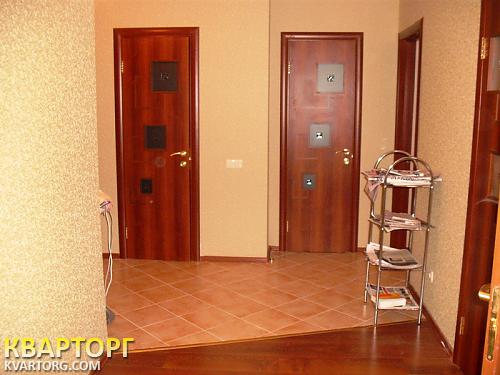 Rent out 2-room apartment. Киев, Индустриальная — photo 2