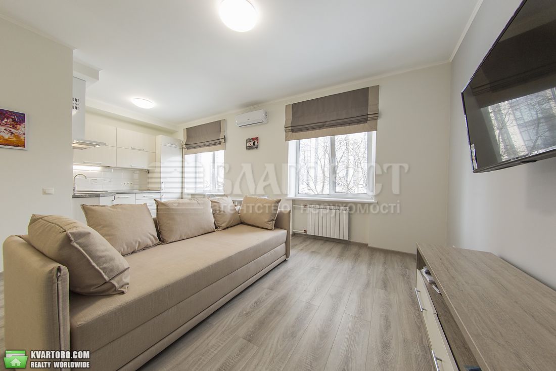 Rent out 2-room apartment. Киев,  Мазепы Ивана — photo 3