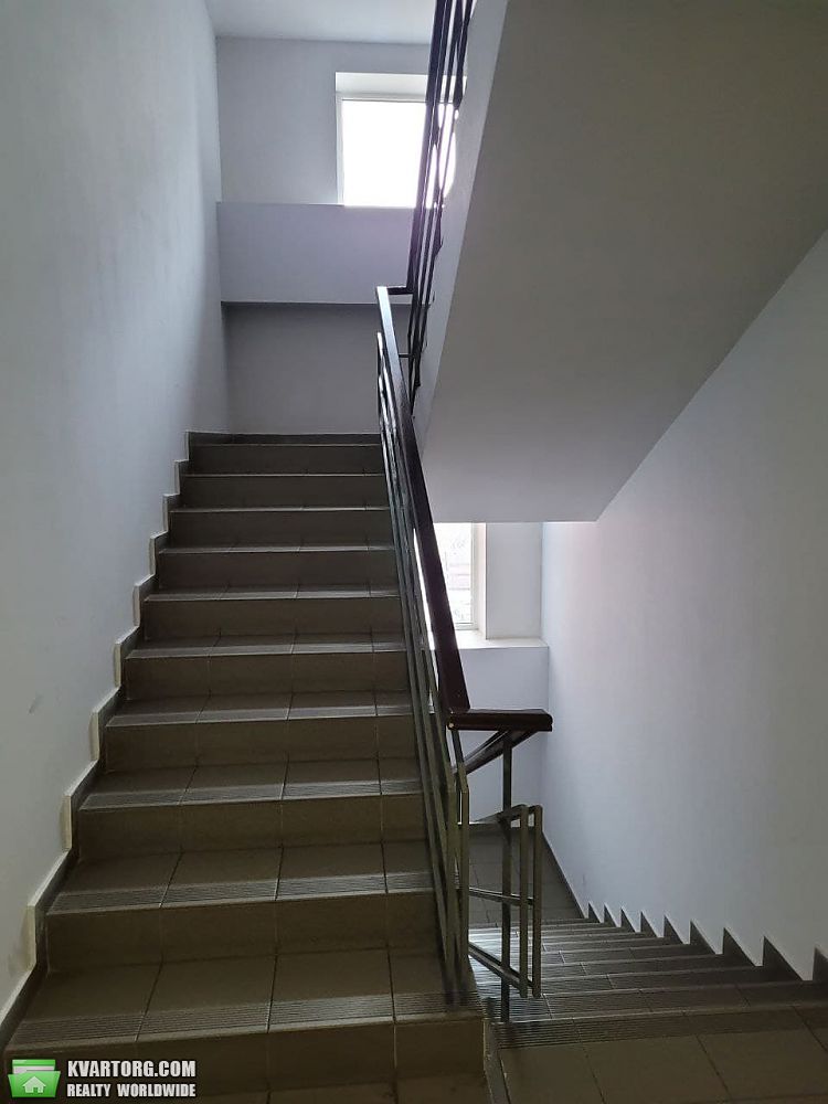 Sell 2-room apartment. Днепропетровск, Чекмарева — photo 3