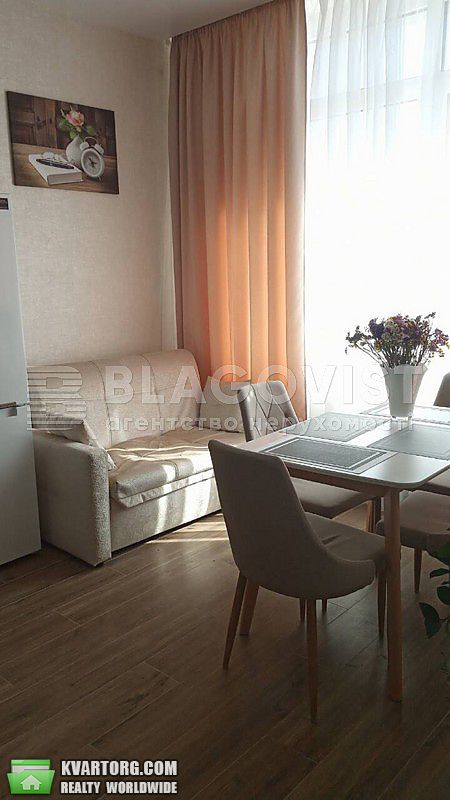 Rent out 1-room apartment. Киев, Коновальця Євгена Щорса — photo 5