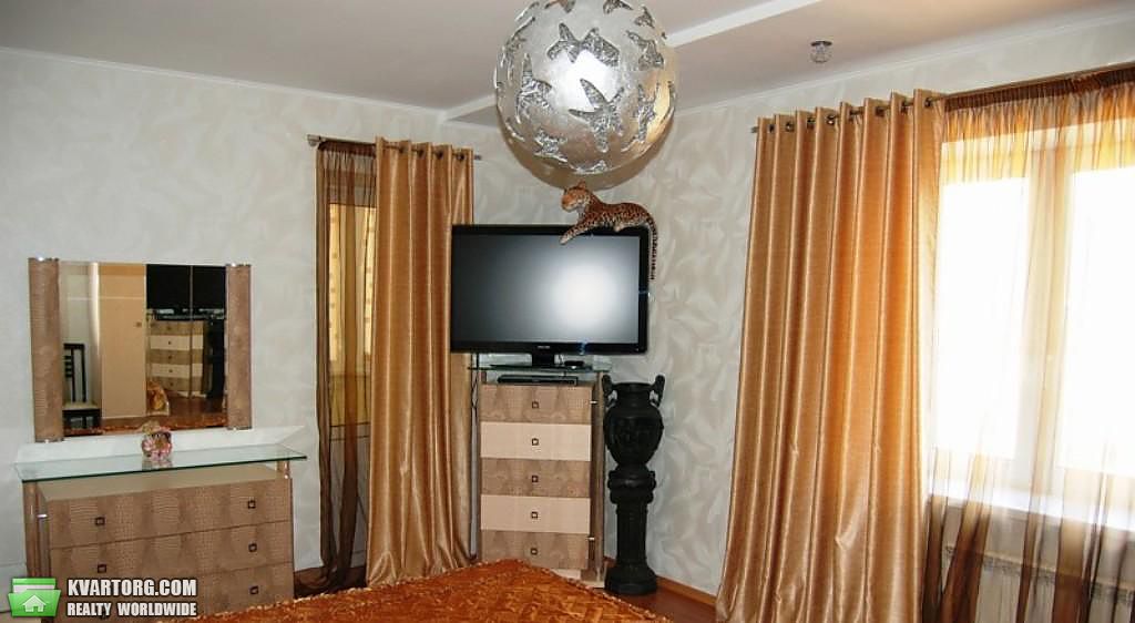 Rent out 2-room apartment. Киев, Нежинская — photo 4