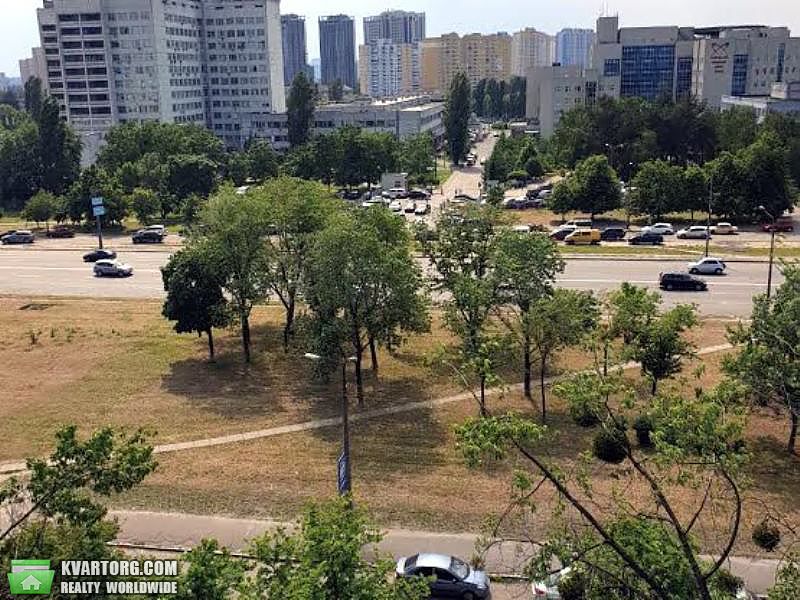 Sell 3-room apartment. Киев,  Братиславская — photo 8