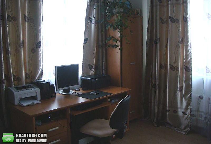 Rent out 3-room apartment. Киев,  Львовская — photo 3