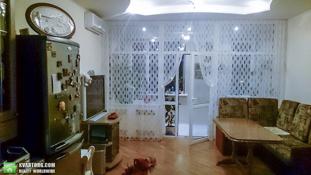 Sell 3-room apartment. Днепропетровск, Суворова — photo 1