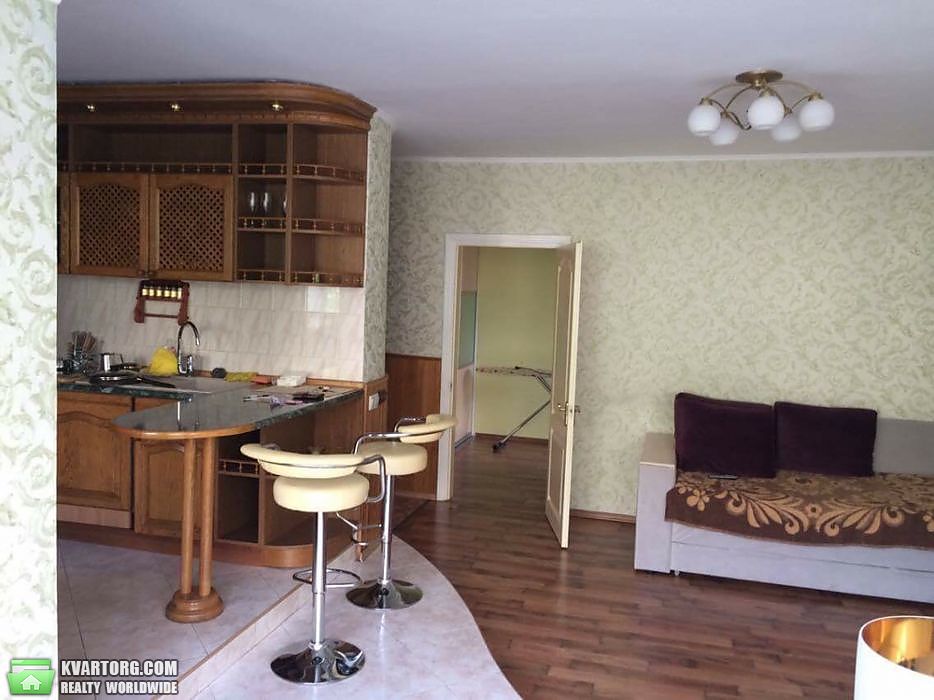 Sell 3-room apartment. Киев,  Богдана Хмельницкого — photo 1