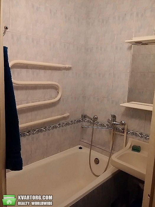 Rent out 2-room apartment. Киев,  Семьи Сосниных — photo 3