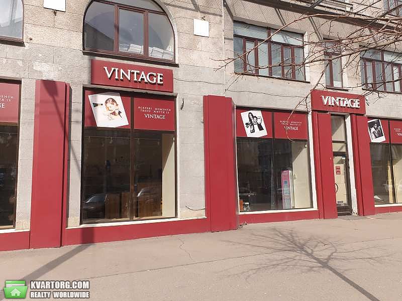 Rent out shop. Харьков, площадь Конституции 1 — photo 1
