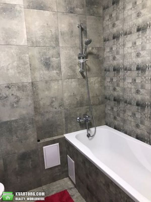 Rent out 2-room apartment. Киев, Армянская ул. — photo 8
