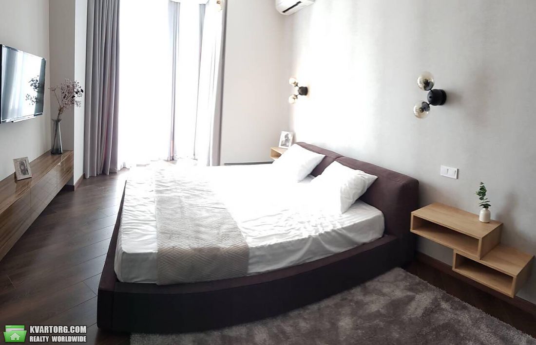 Rent out 3-room apartment. Киев, Болсуновская — photo 8