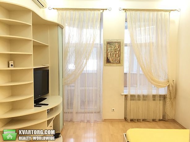Rent out 1-room apartment. Киев,  Саксаганского — photo 1