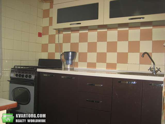 Rent out 3-room apartment. Киев,  Героев Днепра — photo 1