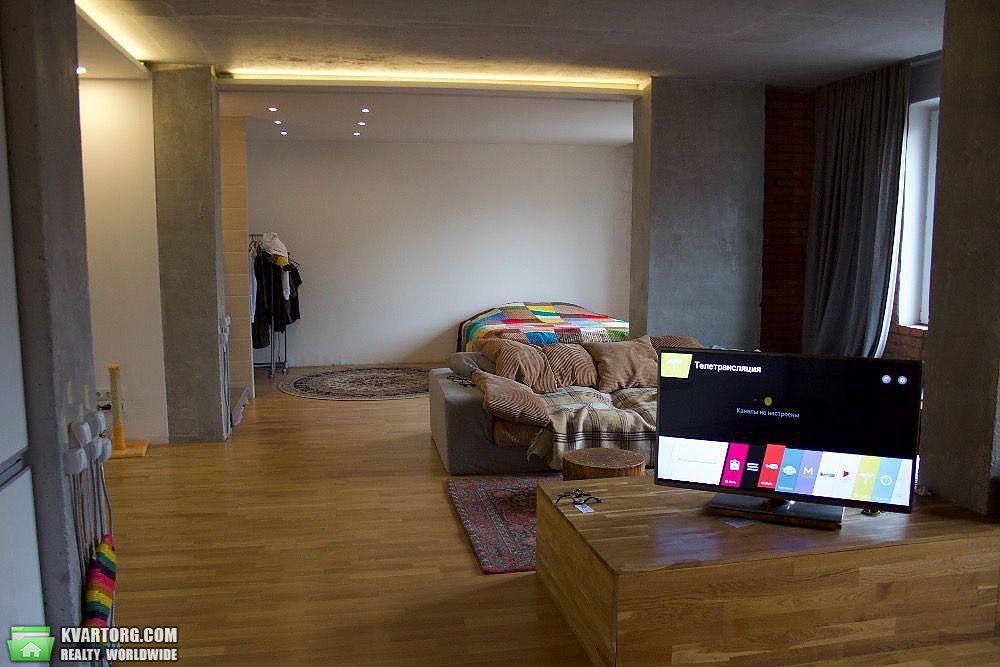 Rent out 2-room apartment. Киев,  Дмитриевская — photo 3