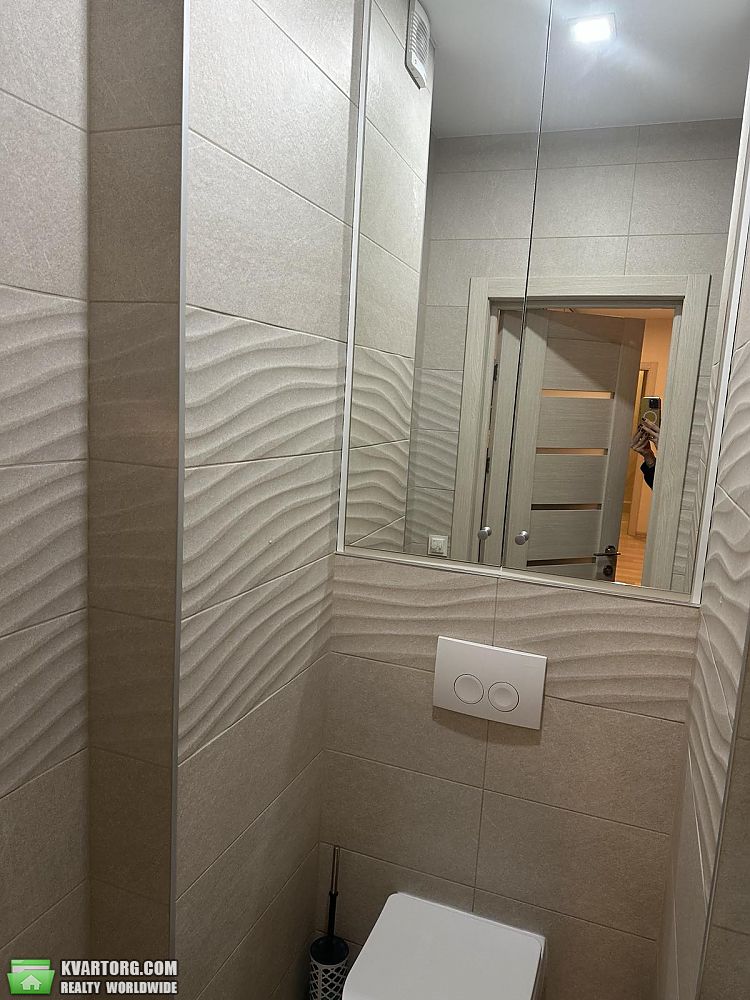 Rent out 2-room apartment. Киев, Вацлава Гавела — photo 10