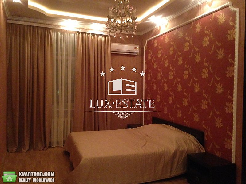 Rent out 2-room apartment. Киев,  Саксаганского — photo 2