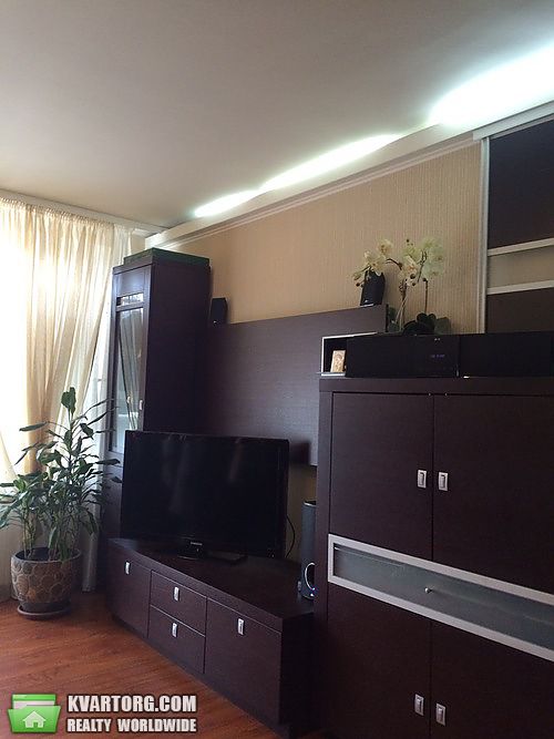 Sell 3-room apartment. Киев,  Тычины пр — photo 2