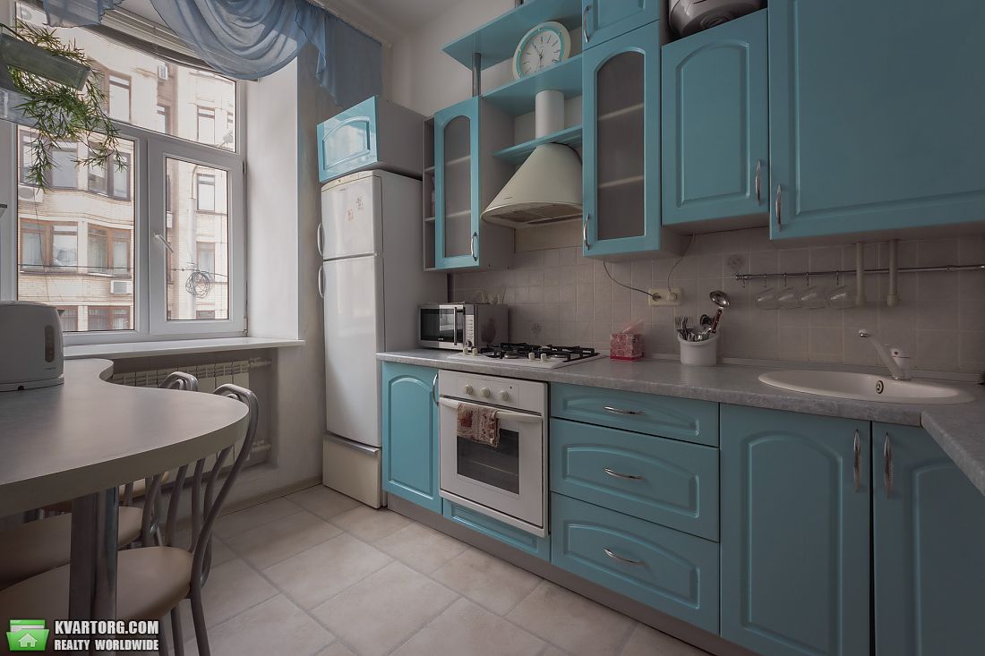 Rent out 2-room apartment. Киев, Кудрявская — photo 3