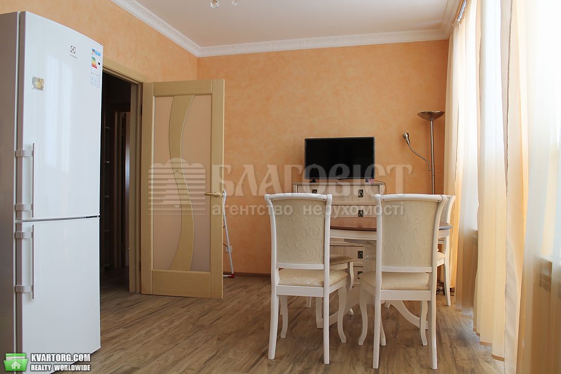 Rent out 2-room apartment. Киев,  Димитрова — photo 2
