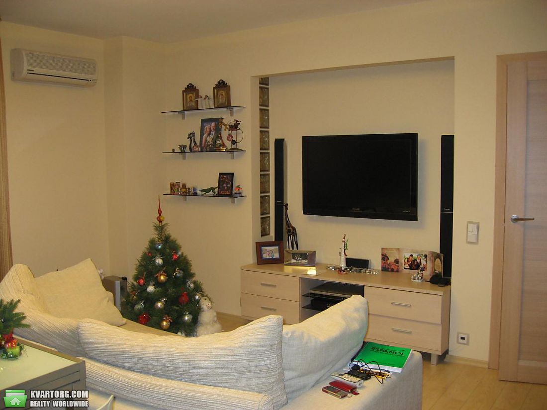 Rent out 2-room apartment. Киев,  Кольцова бул — photo 3