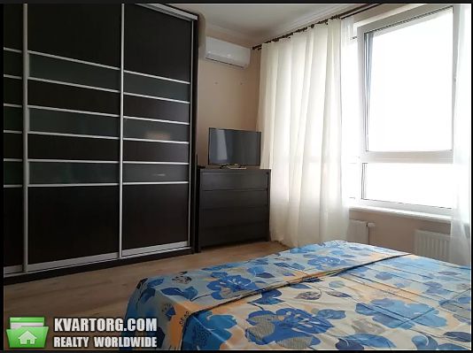 Rent out 2-room apartment. Киев, Бажана — photo 5