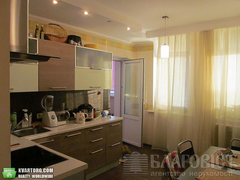 Sell 2-room apartment. Киев,  40-летия Октября просп — photo 3
