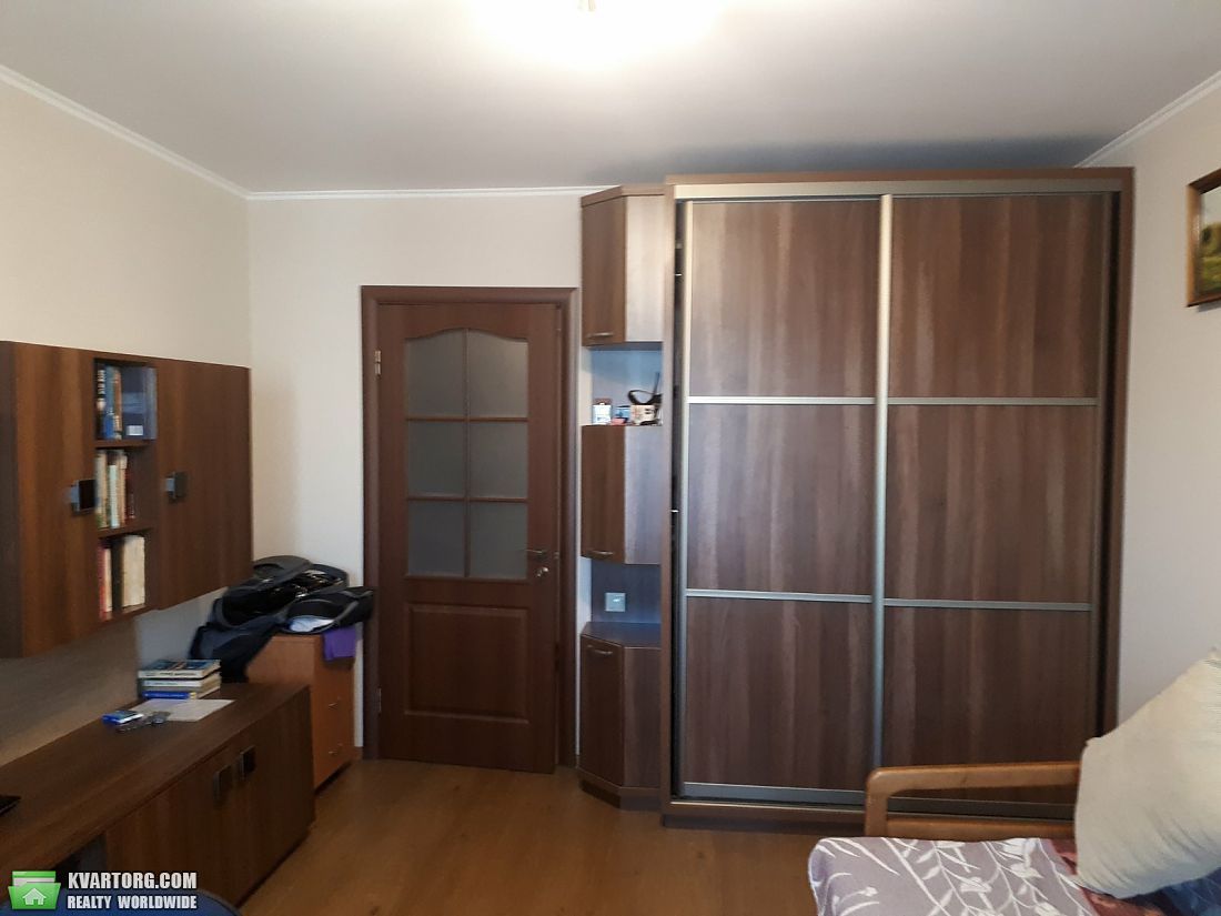 Sell 2-room apartment. Киев,  Стуса — photo 1