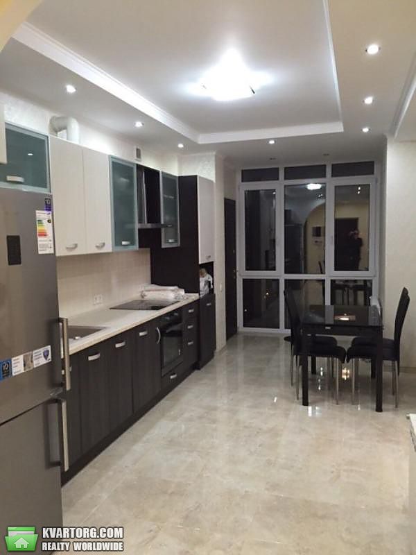 Rent out 2-room apartment. Киев,  Лебедева-Кумача — photo 3